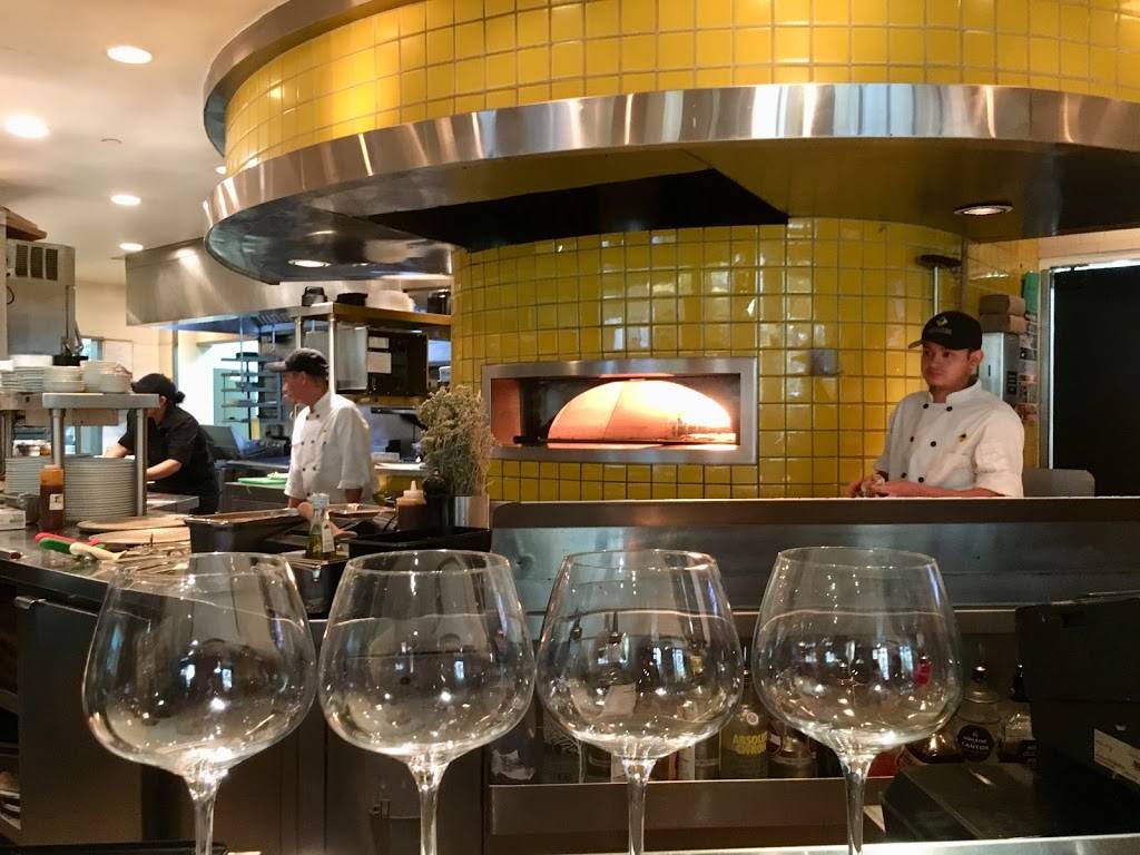 California Pizza Kitchen at Somerset | restaurant | 2800 W E Big Beaver Rd ste n-126, Troy, MI 48084, USA | 2488160900 OR +1 248-816-0900
