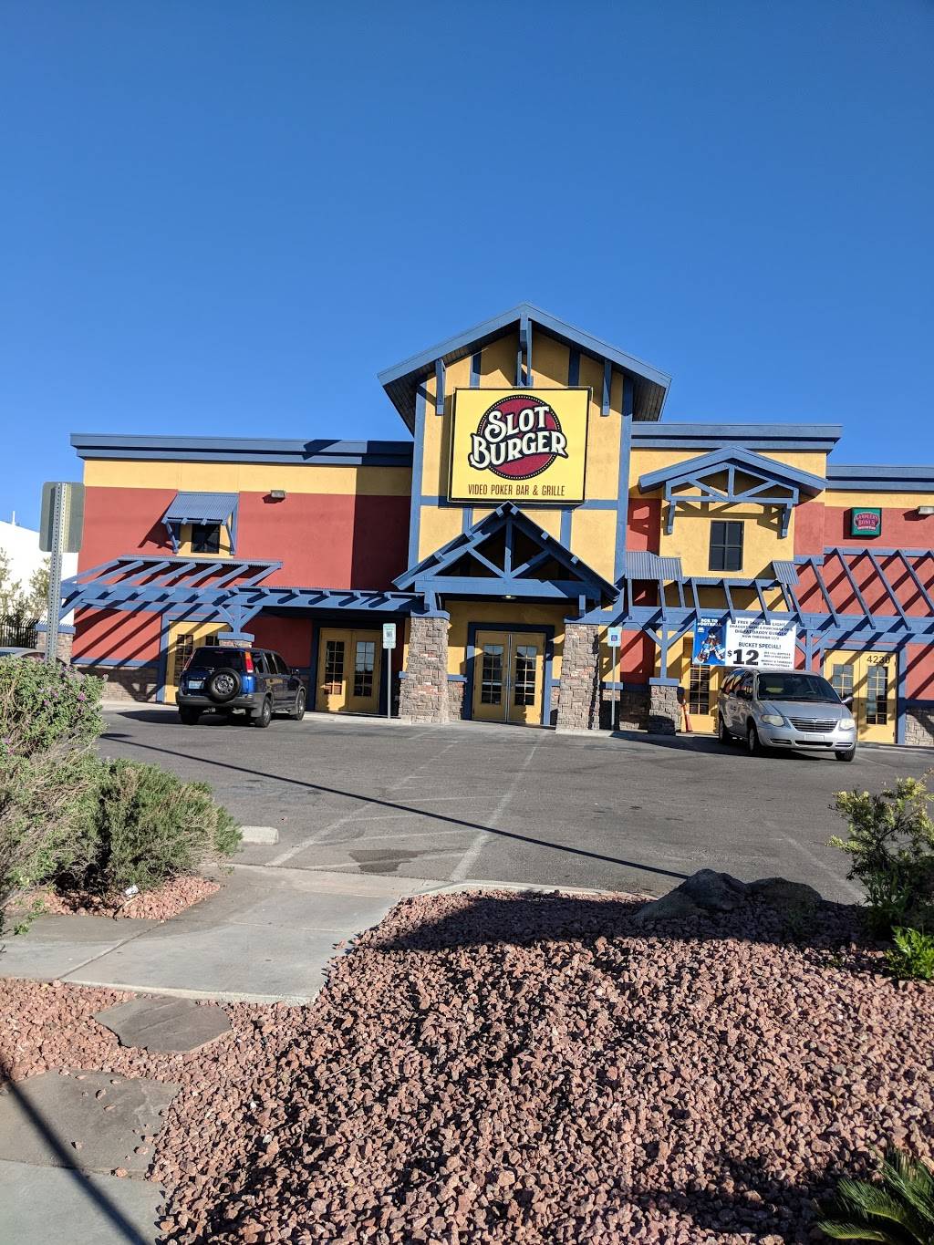 Slot Burger | restaurant | 4230 E Craig Rd, North Las Vegas, NV 89030, USA | 7023072082 OR +1 702-307-2082