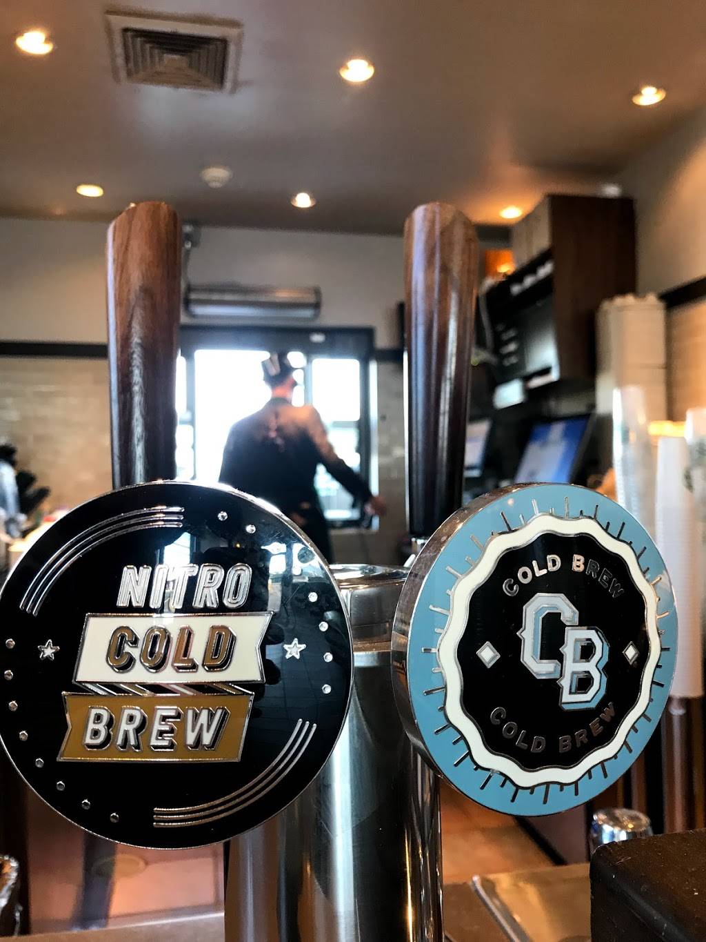 Starbucks | cafe | 4507 Austin Blvd, Island Park, NY 11558, USA | 5164320416 OR +1 516-432-0416