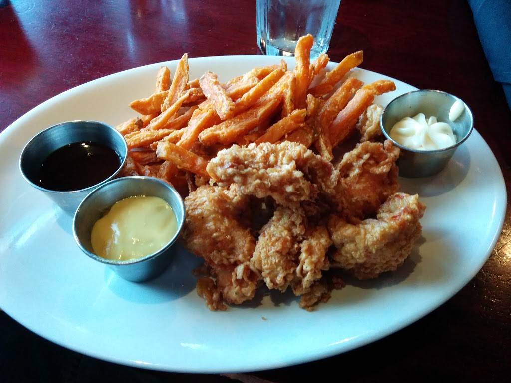 Bâton Rouge Steakhouse & Bar | restaurant | 120 Chemin du Lac-Millette, Saint-Sauveur, QC J0R 1R6, Canada | 4502278878 OR +1 450-227-8878