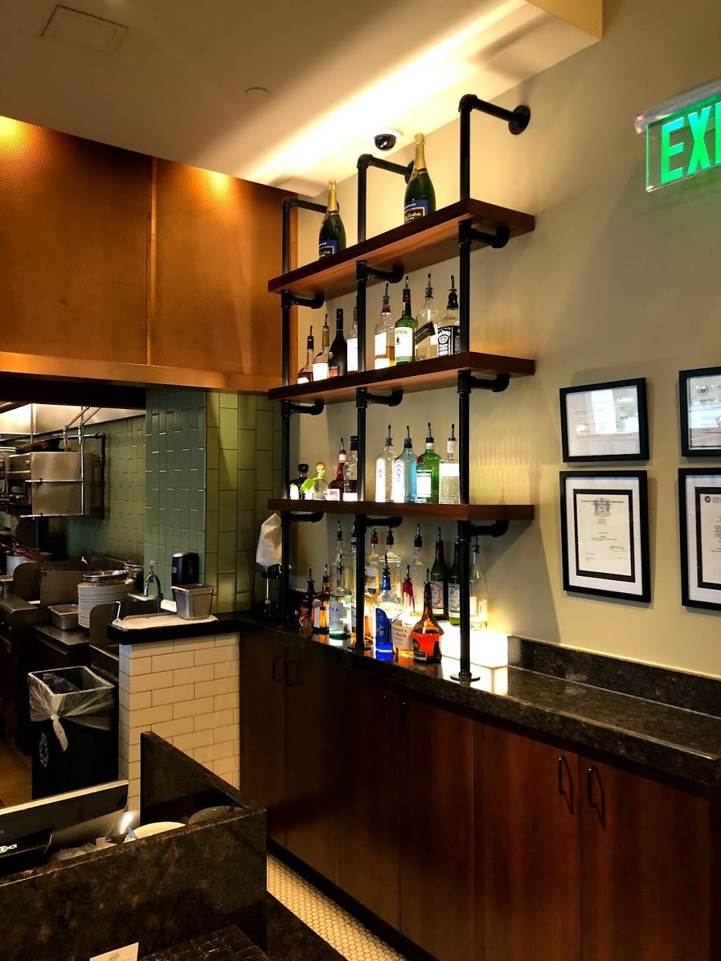 Nordstrom Grill | restaurant | 100 Christiana Mall, Newark, DE 19702, USA | 3026136000 OR +1 302-613-6000