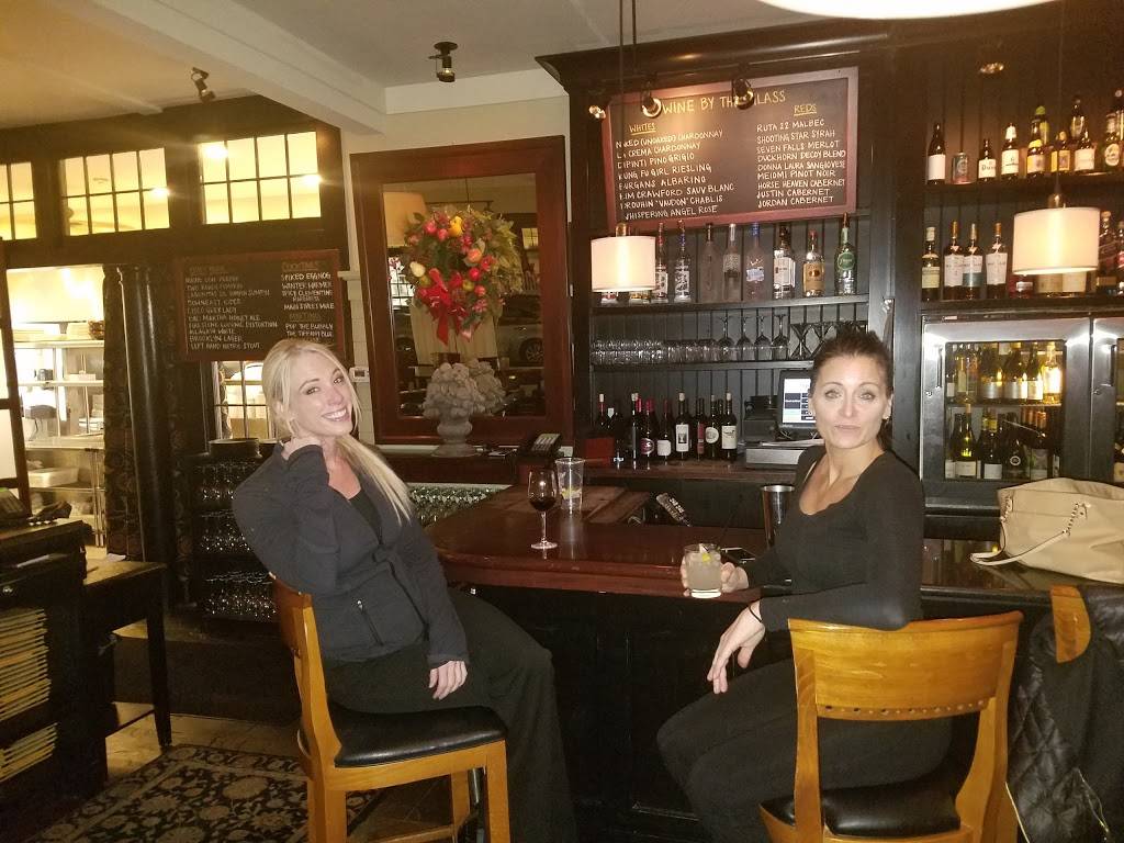 Square Cafe | restaurant | 150 North St, Hingham, MA 02043, USA | 7817404060 OR +1 781-740-4060