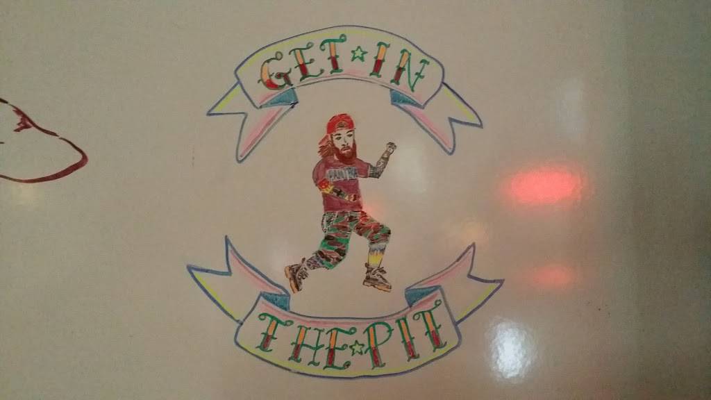 The Landing Ravenswood | restaurant | 101 Mulberry St, Ravenswood, WV 26164, USA | 3042732500 OR +1 304-273-2500