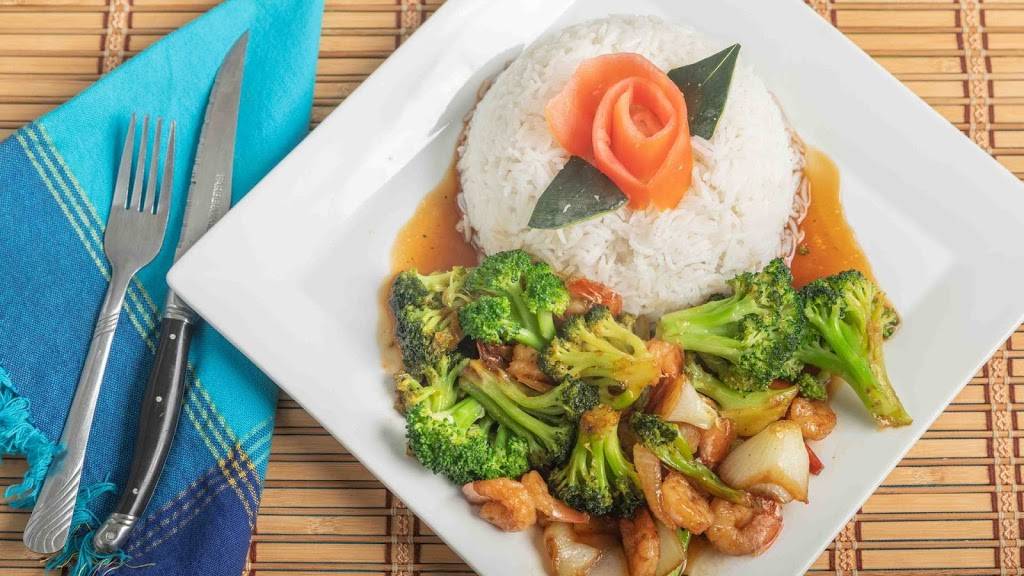 Khans Kitchen | restaurant | 192 Lakeside Cir, Sanford, FL 32773, USA | 4078204933 OR +1 407-820-4933