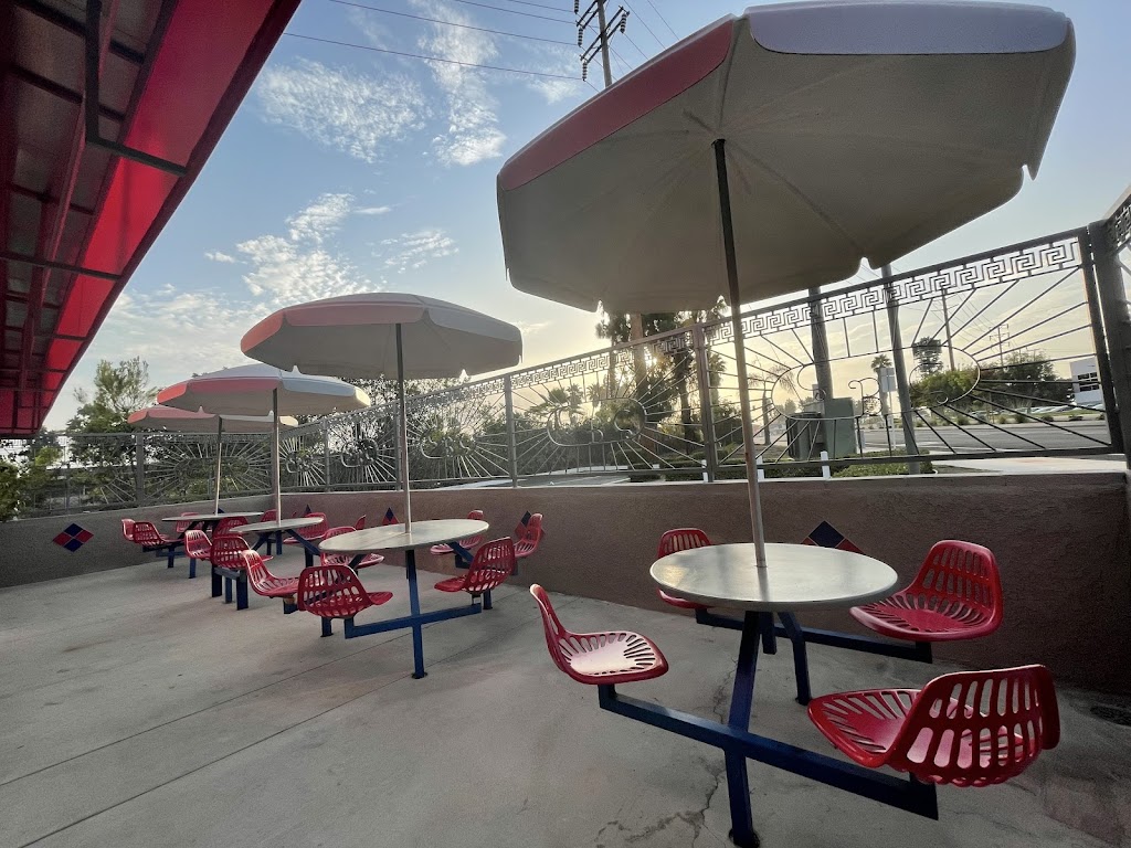 Peak Burger | restaurant | 14901 Alondra Blvd, La Mirada, CA 90638, USA | 7149942260 OR +1 714-994-2260