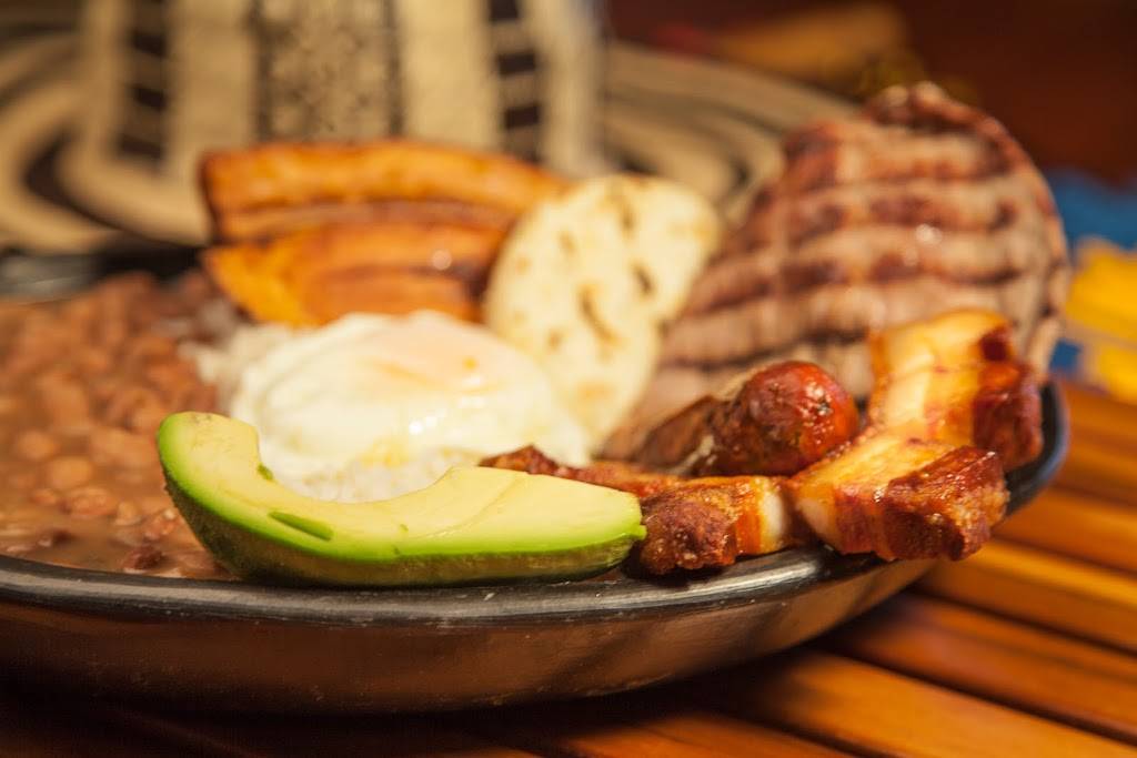 Ruta 75 | restaurant | 8200 W 33rd Ave, Hialeah, FL 33018, USA | 7863324419 OR +1 786-332-4419