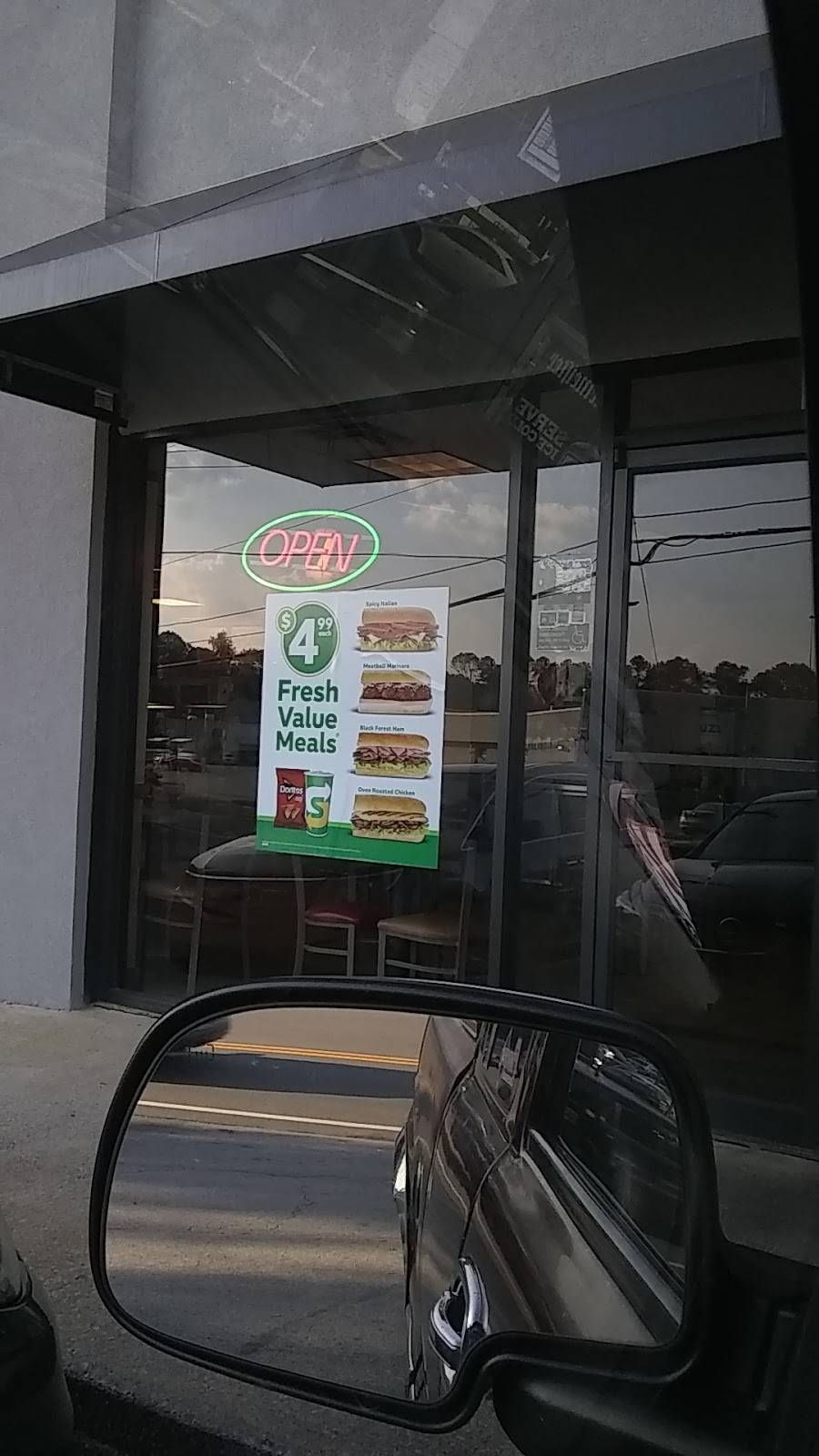 Subway | restaurant | 2972 Columbiana Rd, Vestavia Hills, AL 35216, USA | 2059780098 OR +1 205-978-0098