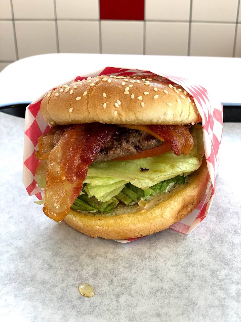 Connals Burgers Salads & Subs | restaurant | 1226 W 7th St, Upland, CA 91786, USA | 9099822531 OR +1 909-982-2531