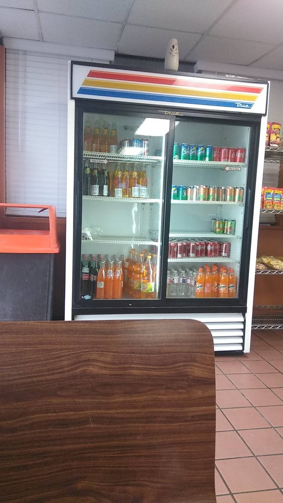 Parilla Catracha | restaurant | E Lancaster Ave, Fort Worth, TX 76103, USA | 8177207001 OR +1 817-720-7001