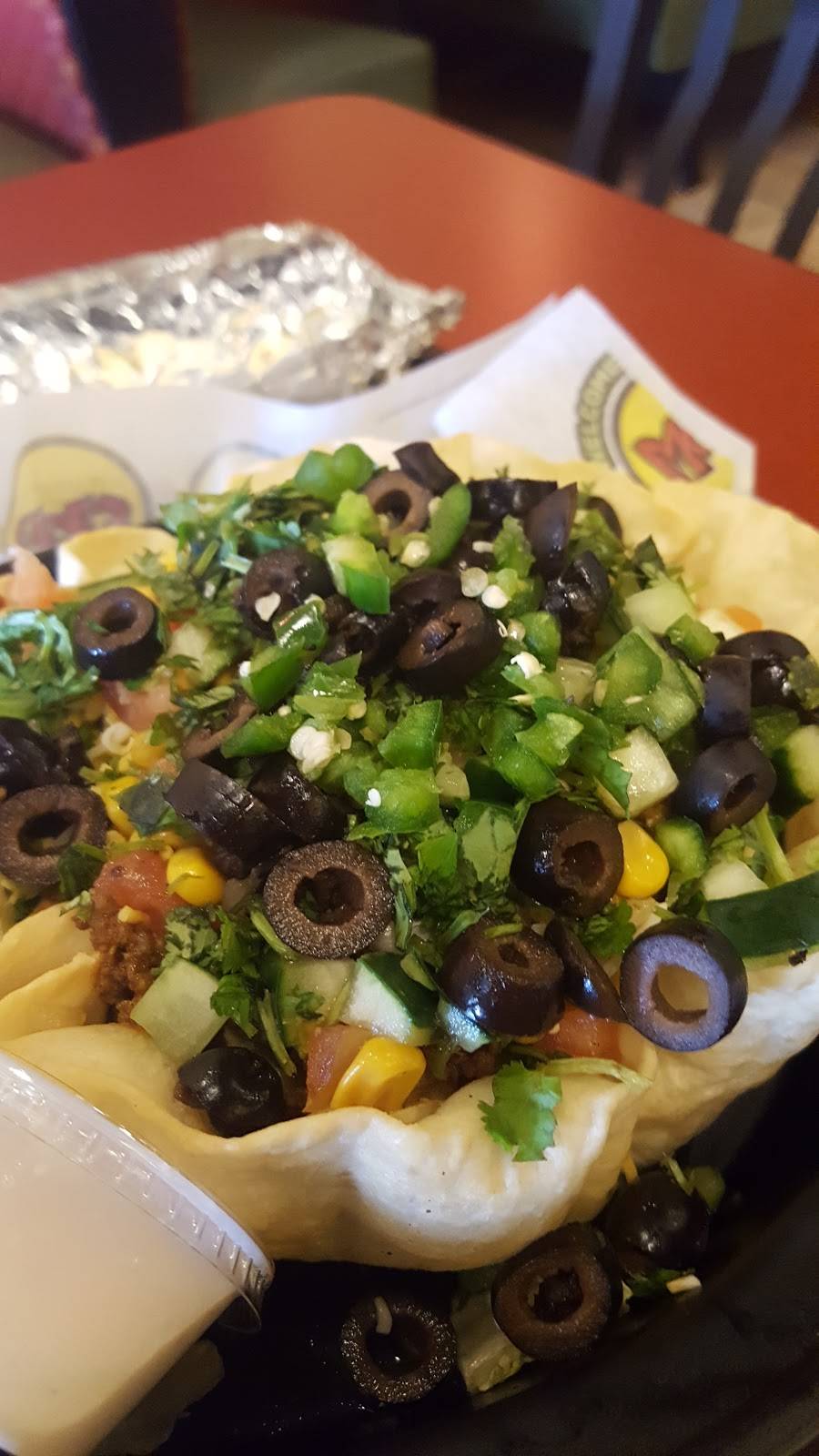 Moes Southwest Grill | restaurant | 220 CT-12, Groton, CT 06340, USA | 8604059661 OR +1 860-405-9661