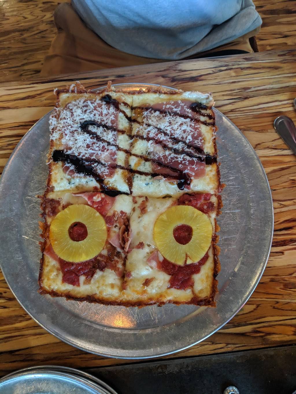 Via 313 Pizza | restaurant | 3016 Guadalupe St #100, Austin, TX 78705, USA | 5123586193 OR +1 512-358-6193