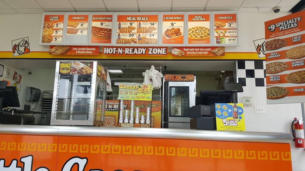 Little Caesars Pizza | meal takeaway | 127 S Eastwood Dr, Woodstock, IL 60098, USA | 8153379000 OR +1 815-337-9000