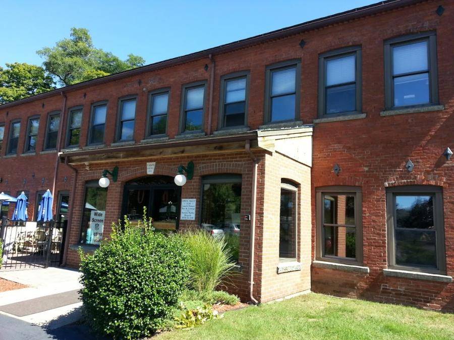 The Adams Mill Restaurant | restaurant | 165 Adams St, Manchester, CT 06042, USA | 8606464039 OR +1 860-646-4039
