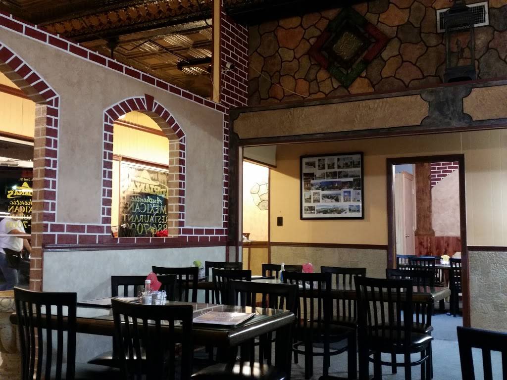 Adrianas Mexican Restaurant | restaurant | 118 SW 2nd St, Walnut Ridge, AR 72476, USA | 8708867000 OR +1 870-886-7000