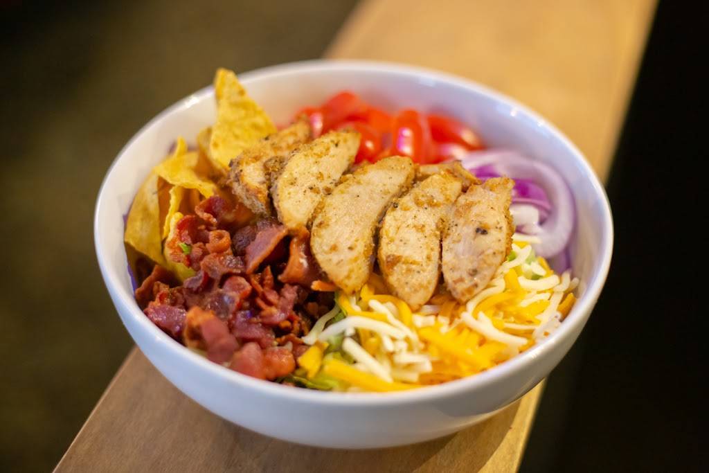 Porkys Public House & Eatery | restaurant | 561 Industrial Way, Longview, WA 98632, USA | 3606361616 OR +1 360-636-1616