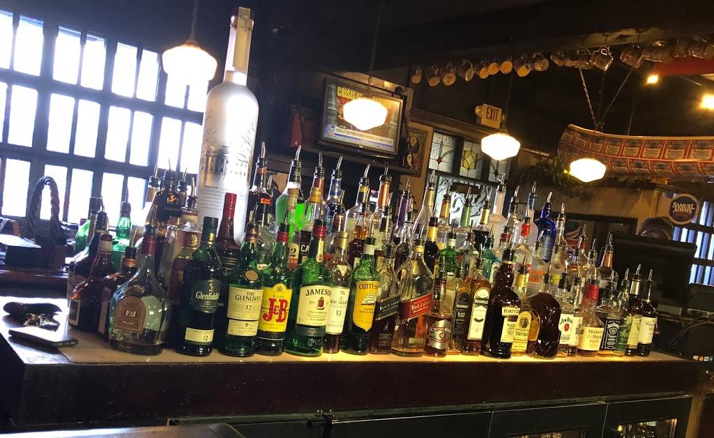 Crow Creek Tavern | restaurant | 3534 S Peoria Ave, Tulsa, OK 74105, USA | 9187499100 OR +1 918-749-9100