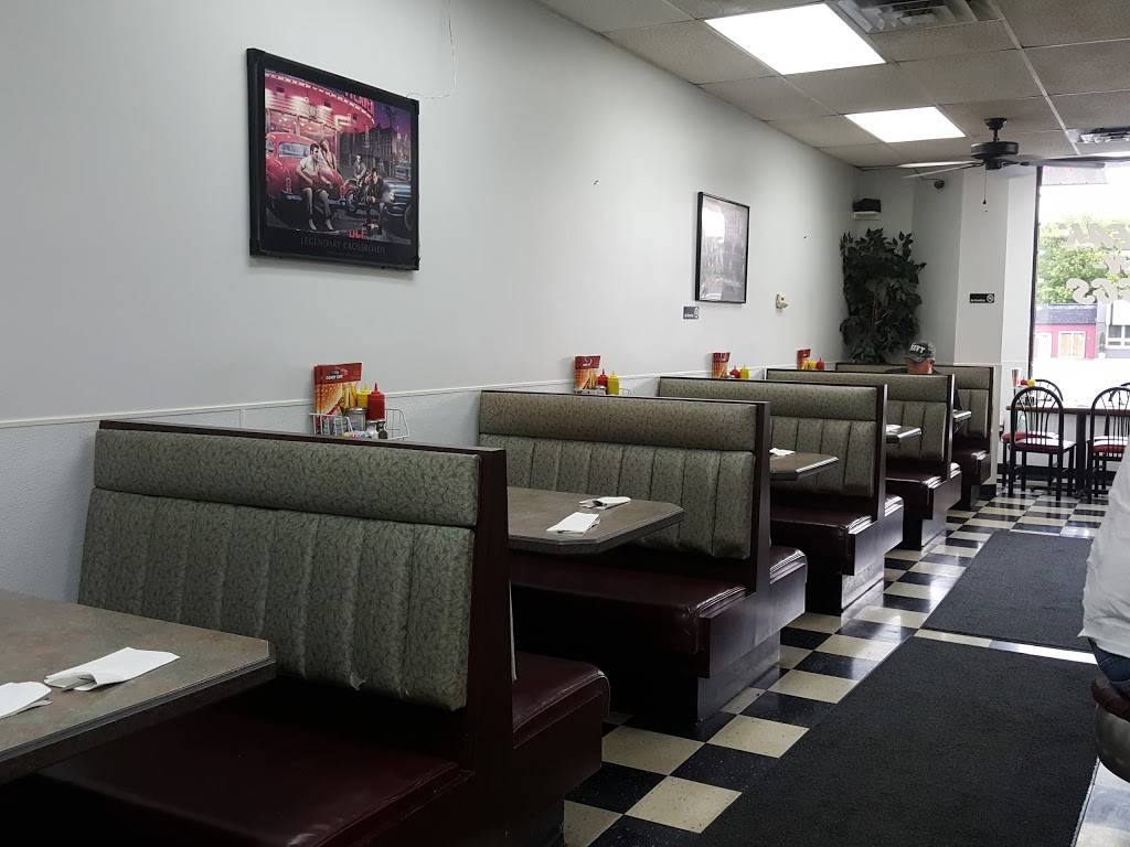 The Classic Coney Cafe | cafe | 2932 E Highland Rd, Highland Charter Twp, MI 48356, USA | 2488892724 OR +1 248-889-2724