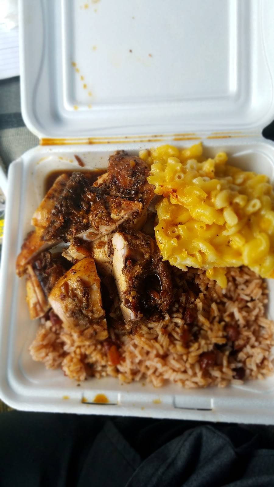 Royale Cafe | restaurant | 1166 State St W, Jacksonville, FL 32204, USA | 9043300012 OR +1 904-330-0012