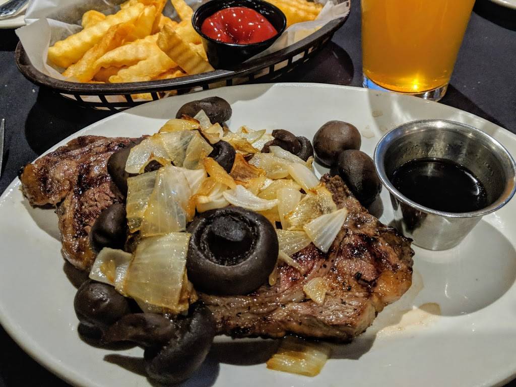 Arthurs Supper Club | night club | E4885 US-14, Spring Green, WI 53588, USA | 6085882521 OR +1 608-588-2521