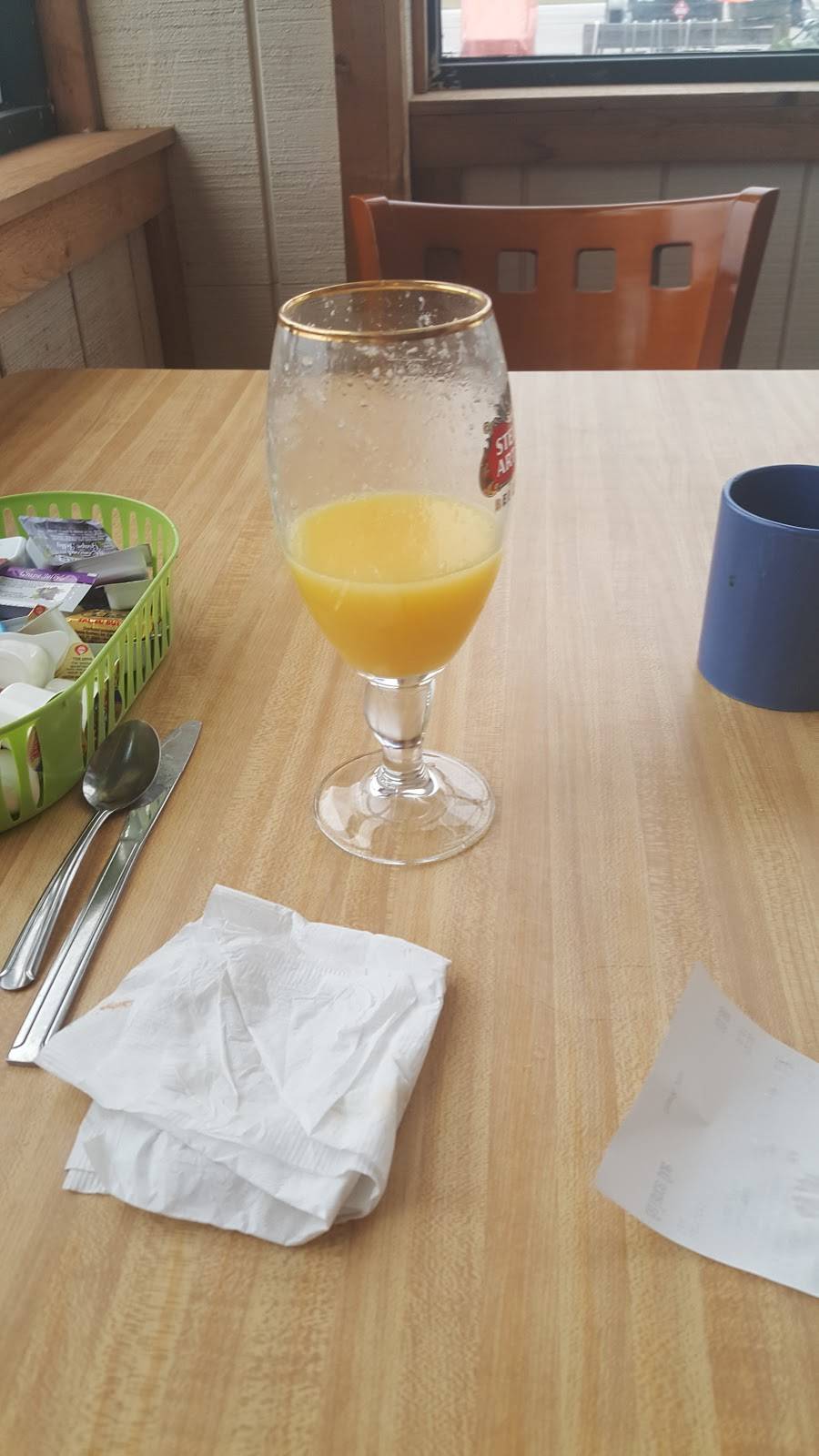 Airport Tiki | restaurant | 2982 Curtis King Blvd, Fort Pierce, FL 34946, USA | 7724892285 OR +1 772-489-2285