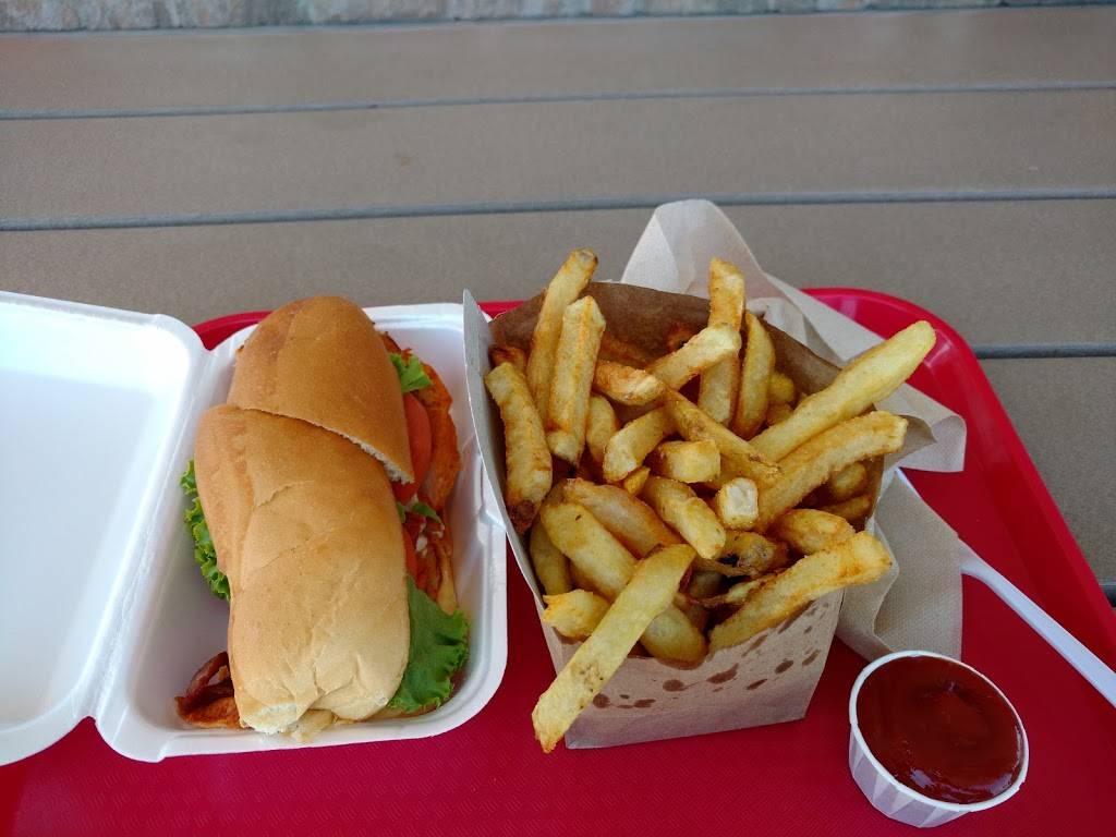 Yorkies B-B-Q | restaurant | 20 Carleton Blvd, Cobourg, ON K9A 4J9, Canada | 9053726060 OR +1 905-372-6060