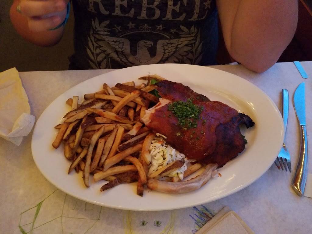 the Free Range | restaurant | 90 Common St, Chester, VT 05143, USA | 8028753346 OR +1 802-875-3346