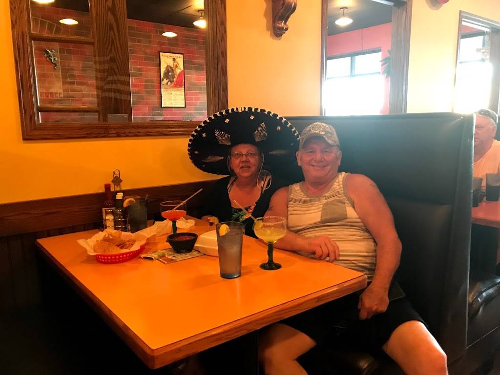 Jalisco Mexican Restaurant | restaurant | 425 West US-30, Carroll, IA 51401, USA | 7127752524 OR +1 712-775-2524