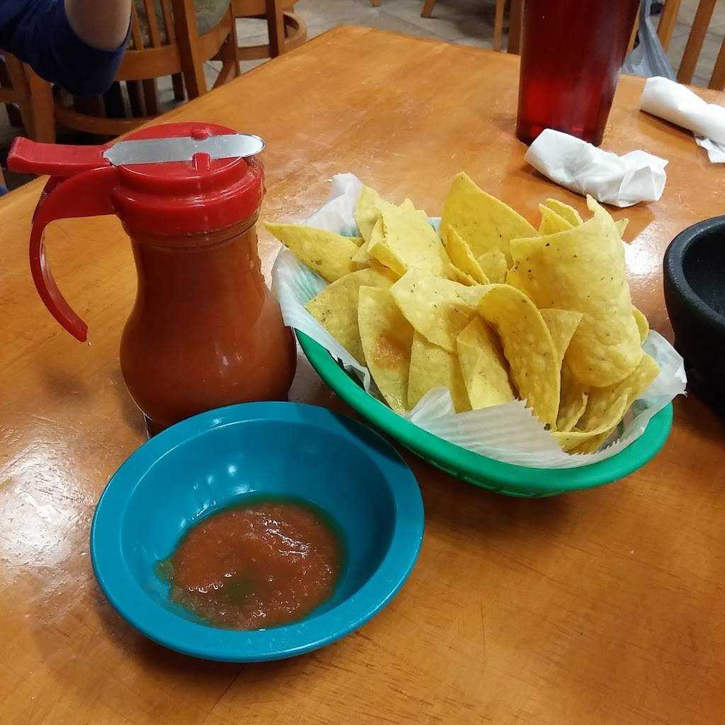 Myas Tex-Mex Cafe | cafe | 10203 Culebra Rd #7, San Antonio, TX 78251, USA | 2105201661 OR +1 210-520-1661