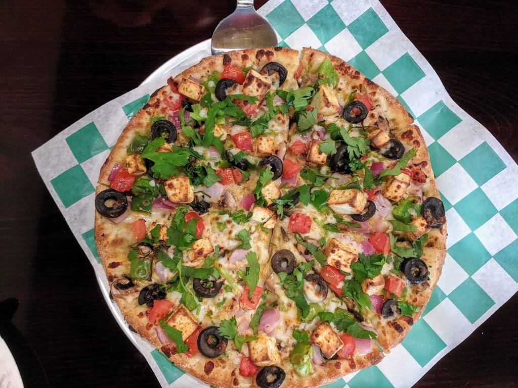 Chicagos Pizza With A Twist | meal delivery | 5645 Lee Hwy, Arlington, VA 22207, USA | 5713471700 OR +1 571-347-1700