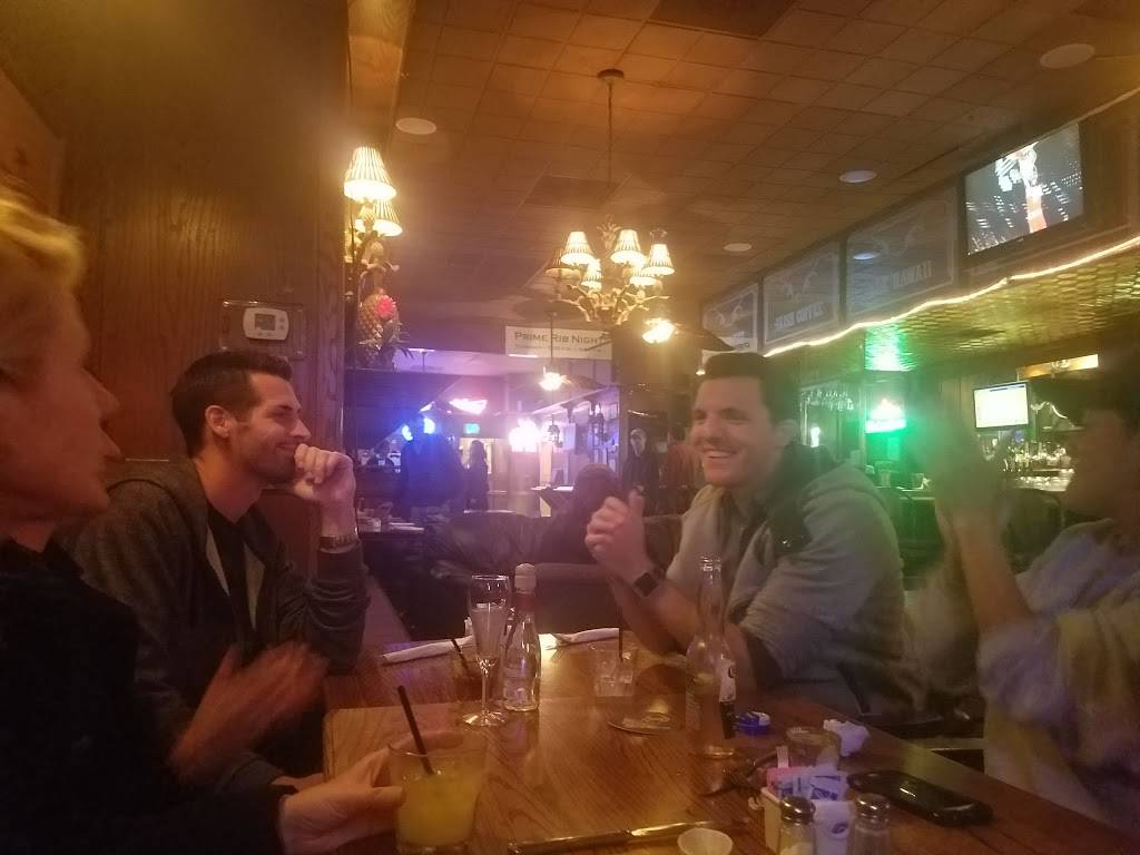 Pineapple Hill Grill | restaurant | 3418, 654 E First St, Tustin, CA 92780, USA | 7146699818 OR +1 714-669-9818