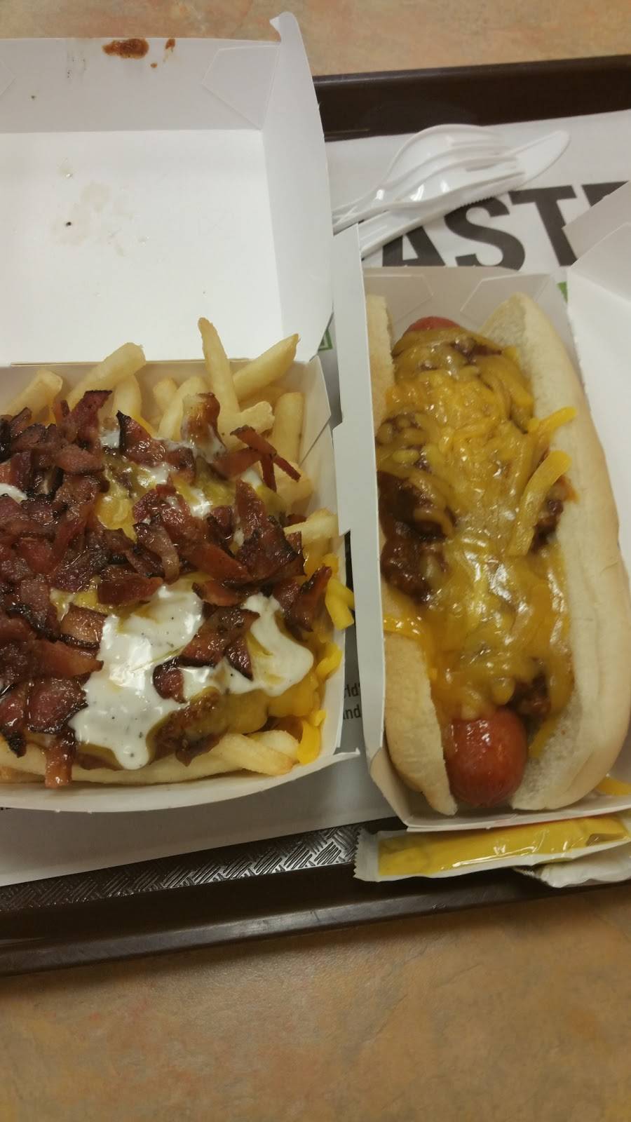 Wienerschnitzel | restaurant | 12951 Hesperia Rd #2, Victorville, CA 92392, USA | 7602417600 OR +1 760-241-7600