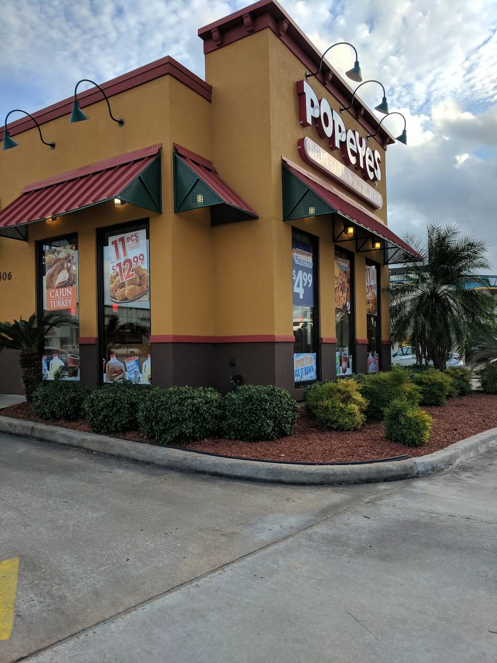 Popeyes Louisiana Kitchen | restaurant | 2406 Bay Area Blvd, Houston, TX 77058, USA | 2814886102 OR +1 281-488-6102