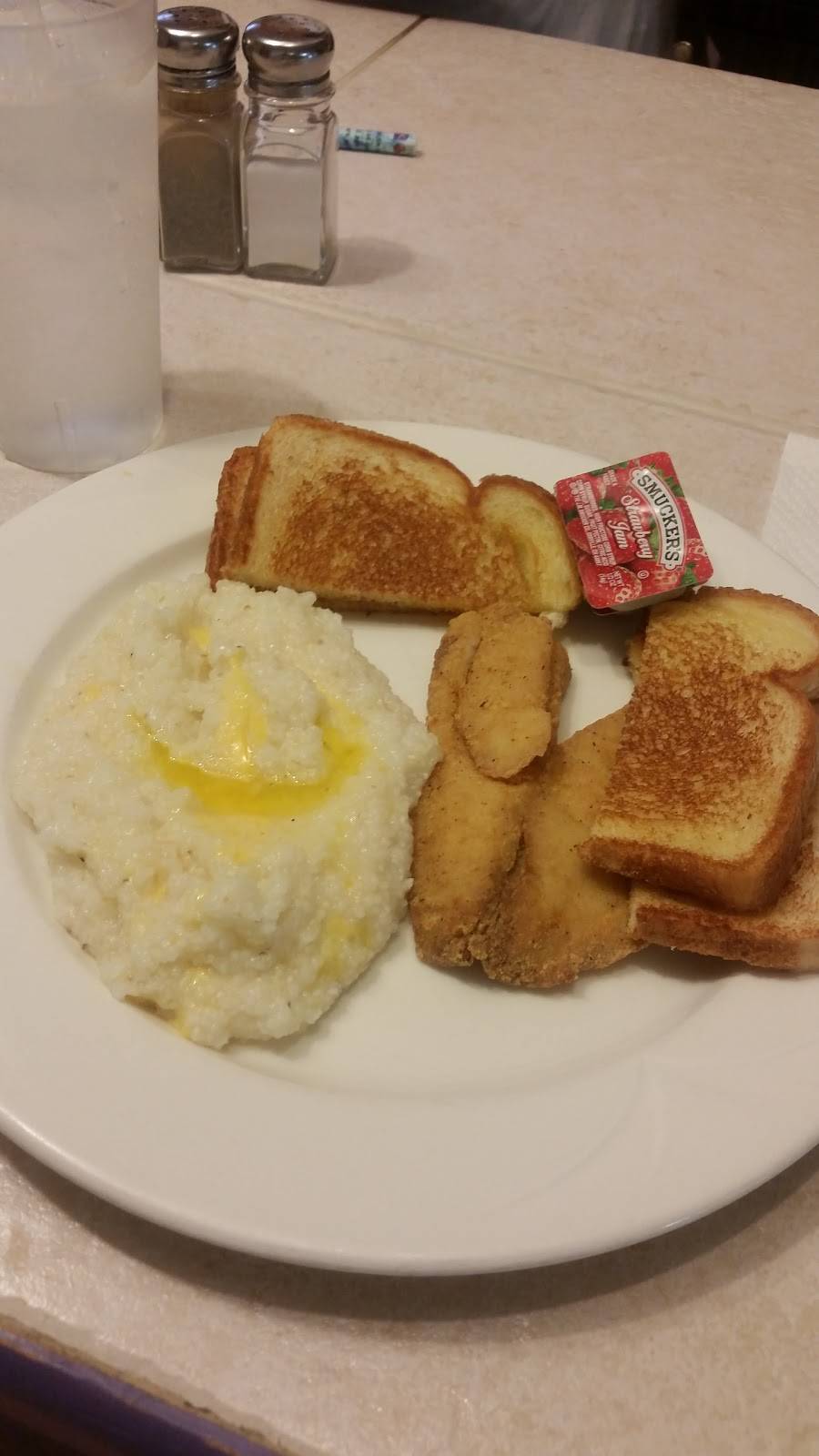 D & D Restaurant | restaurant | 2401 2nd Ave E, Palmetto, FL 34221, USA | 9417236651 OR +1 941-723-6651