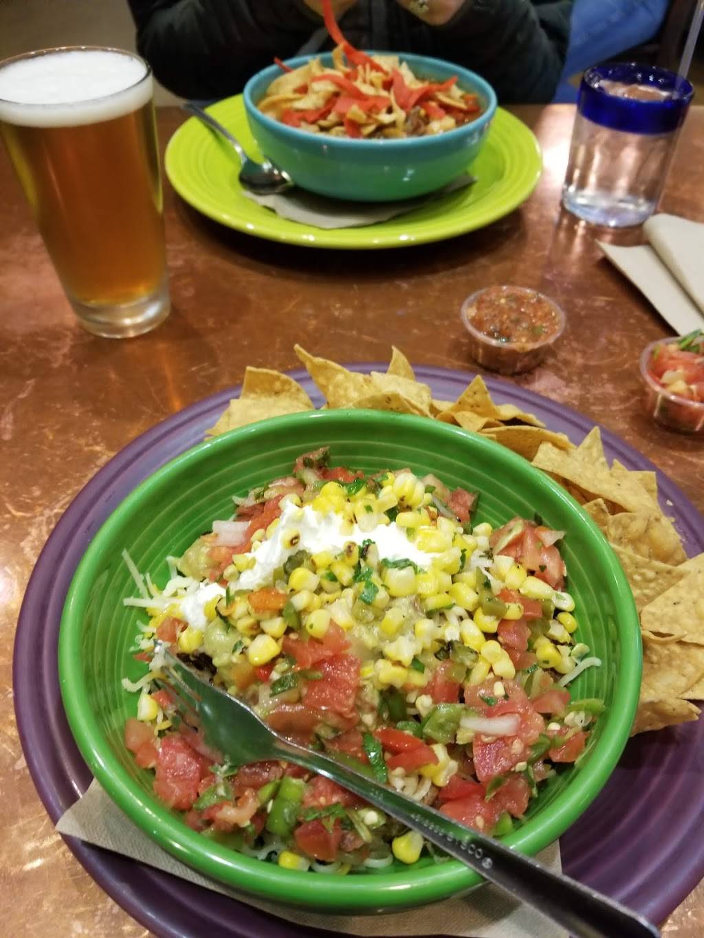 Dos Coyotes Border Cafe | cafe | 6450 Folsom Boulevard # 110 # 110, Sacramento, CA 95819, USA | 9164525696 OR +1 916-452-5696