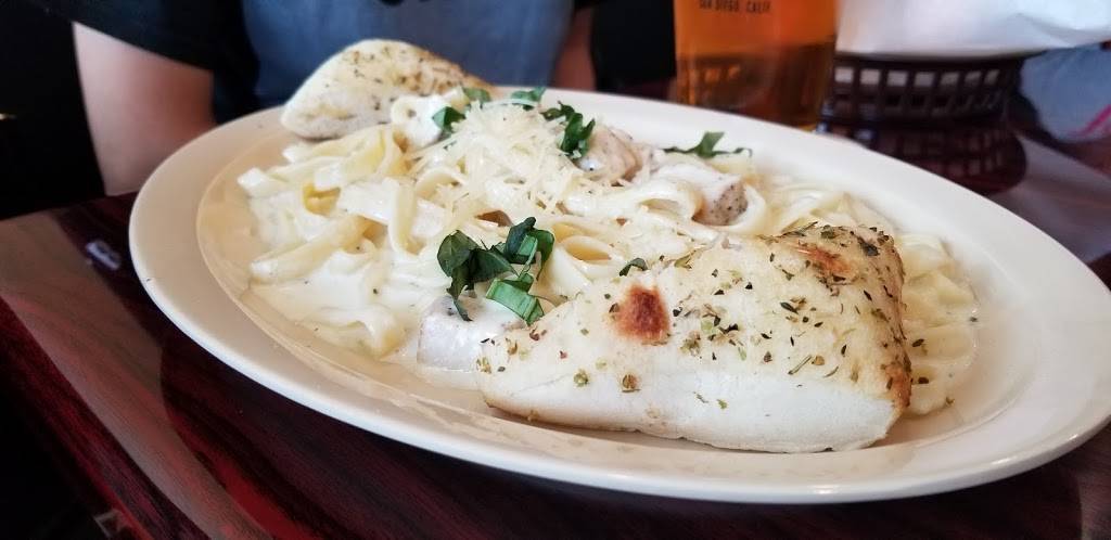 Pizza On Tap | restaurant | 1825 W Vista Way a2, Vista, CA 92083, USA | 7606304105 OR +1 760-630-4105