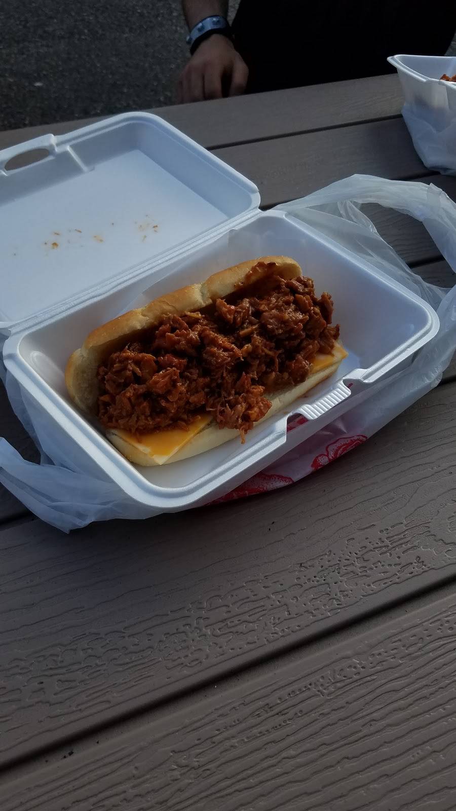 Smoke Squad | restaurant | 11540 SW Pacific Hwy, Portland, OR 97223, USA | 5033800688 OR +1 503-380-0688