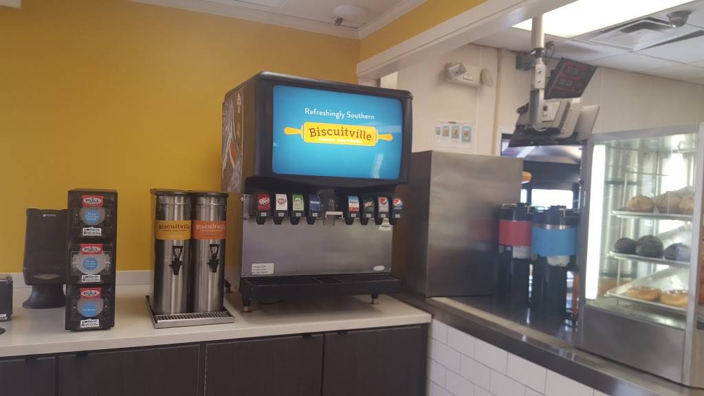 Biscuitville | cafe | 1815 N Sandhills Blvd, Aberdeen, NC 28315, USA | 9106951120 OR +1 910-695-1120