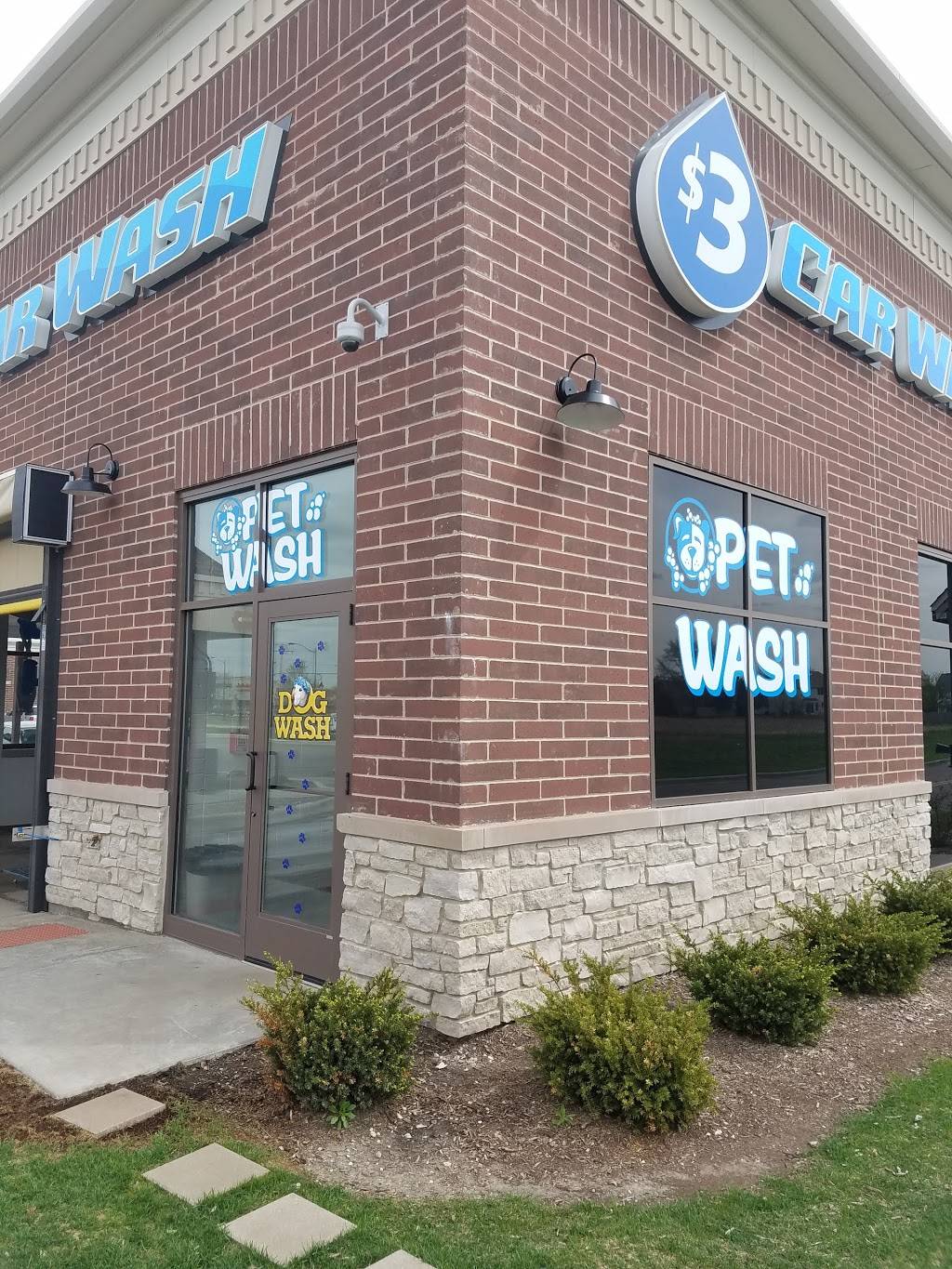 Gas N Wash | restaurant | 1201 W Jefferson St, Shorewood, IL 60404, USA | 8152806590 OR +1 815-280-6590