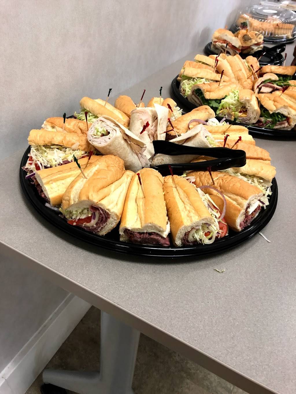 Rockys NY Deli & Italian Catering | restaurant | H-3, Between Tequilas Town & Family Dollar, 7360 Skidaway Rd, Savannah, GA 31406, USA | 9123542914 OR +1 912-354-2914