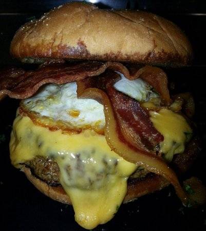 Loco Leprechaun Pub | restaurant | 24545 Center Ridge Rd, Westlake, OH 44145, USA | 4402505626 OR +1 440-250-5626