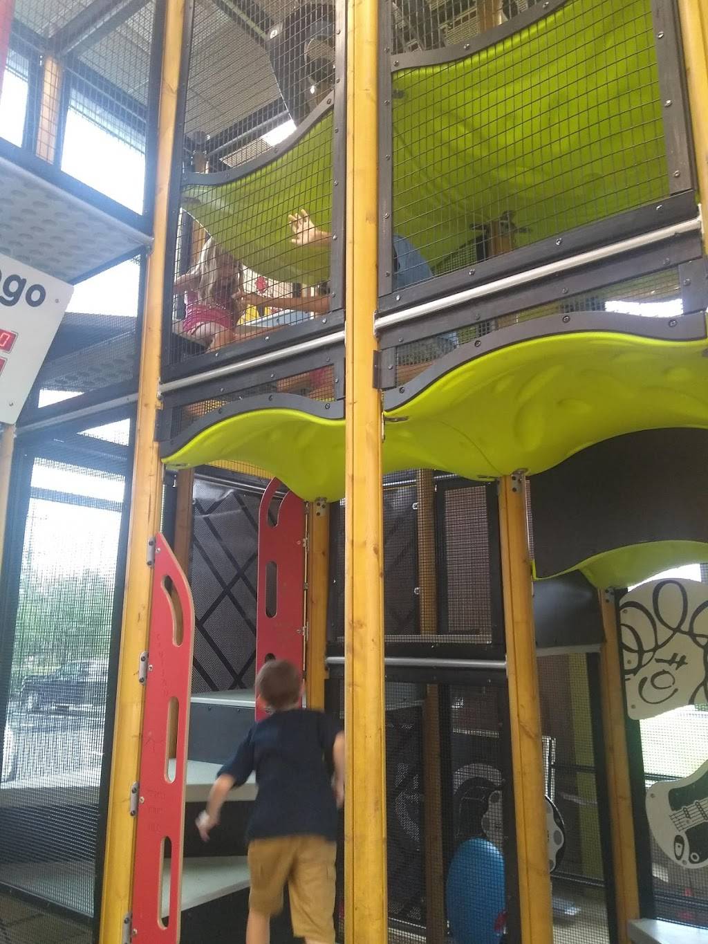 McDonalds | cafe | 2321 Versailles Rd, Lexington, KY 40504, USA | 8592548791 OR +1 859-254-8791