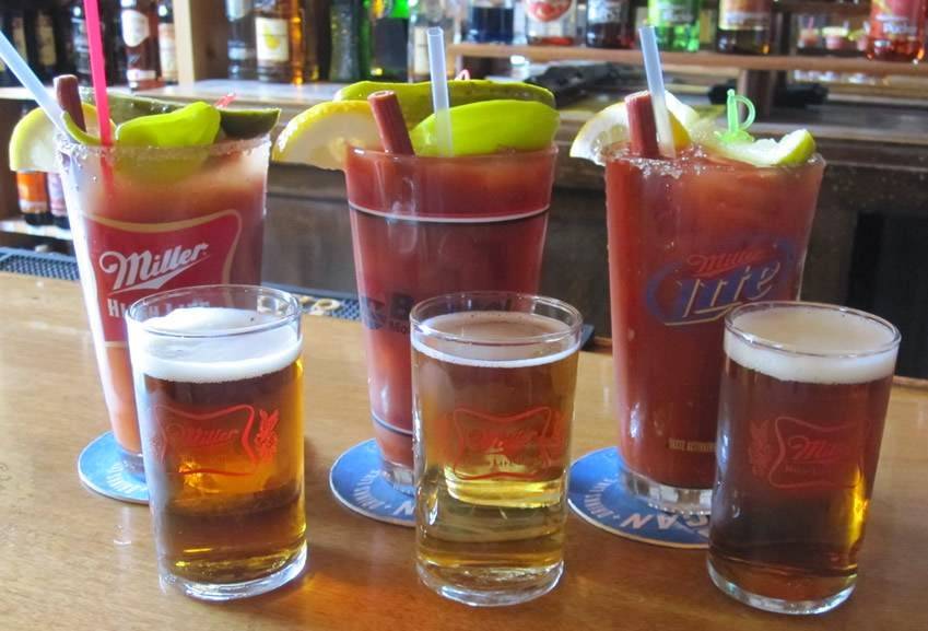 Sportsmans Bar | night club | 106 E Main Ave, Clitherall, MN 56524, USA | 2188641000 OR +1 218-864-1000