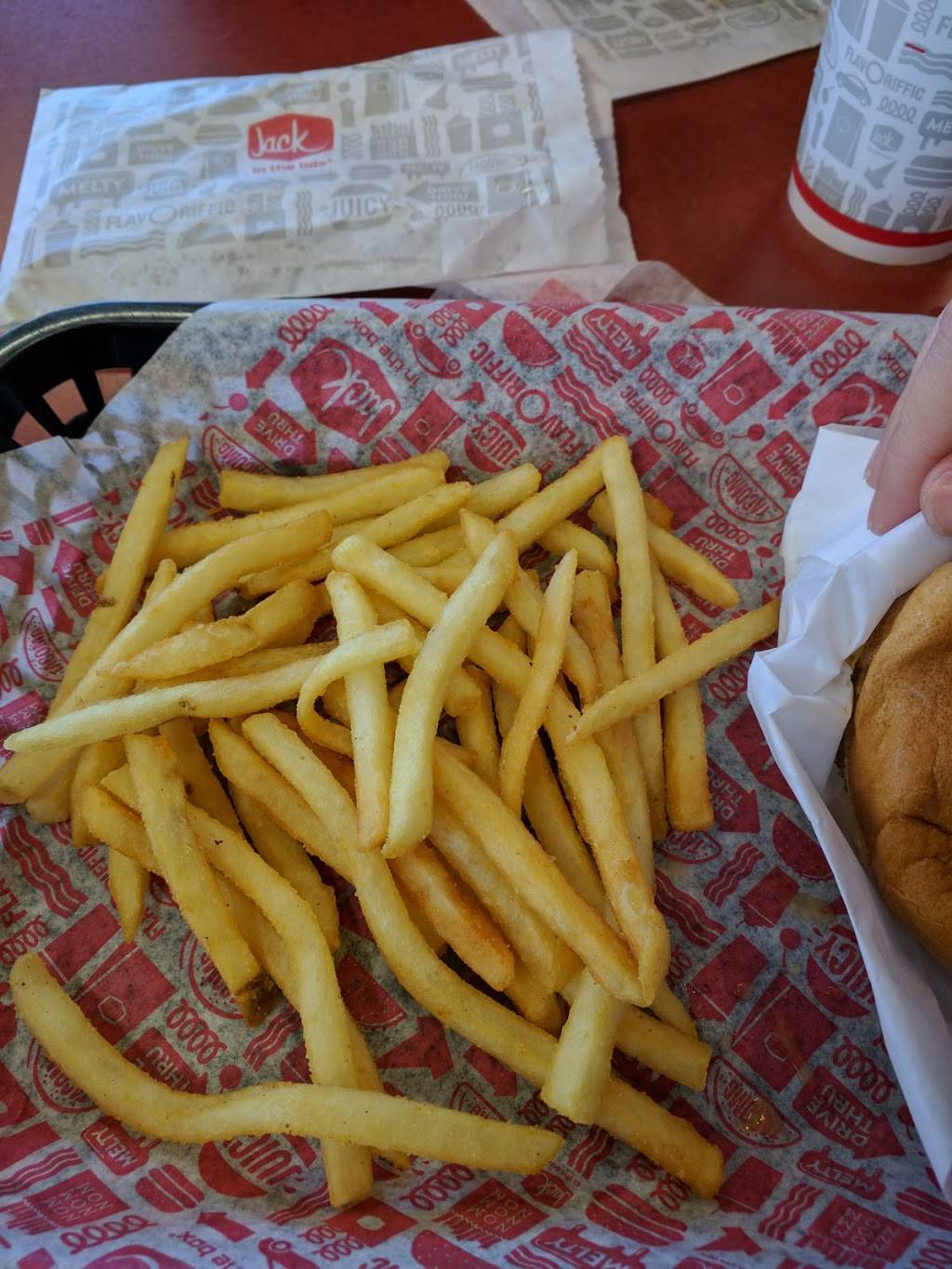 Jack in the Box | restaurant | 700 Roosevelt Ave, National City, CA 91950, USA | 6194775804 OR +1 619-477-5804