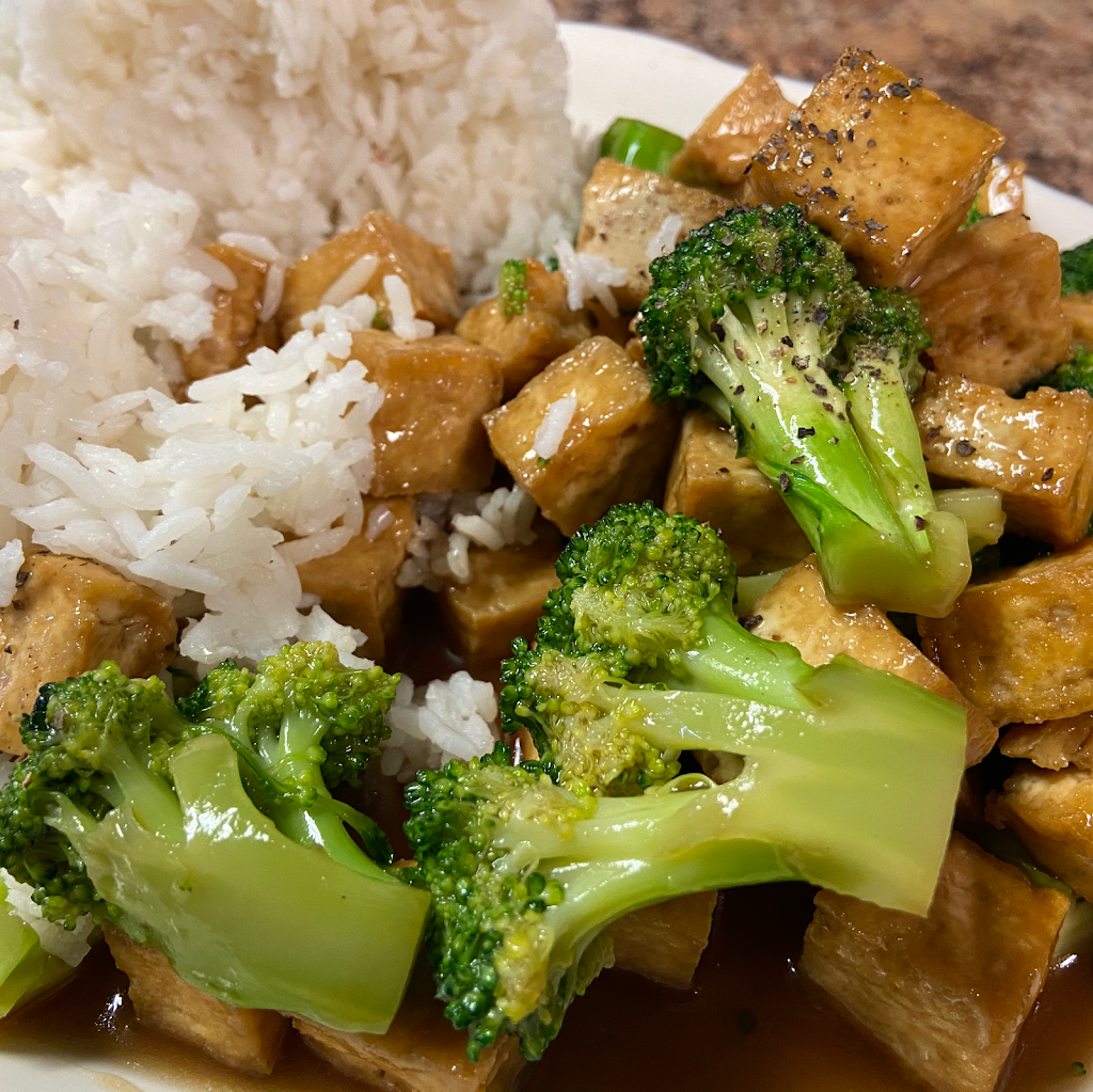 Nu Era Take Out | restaurant | 594 W King St, York, PA 17401, USA | 7174302932 OR +1 717-430-2932