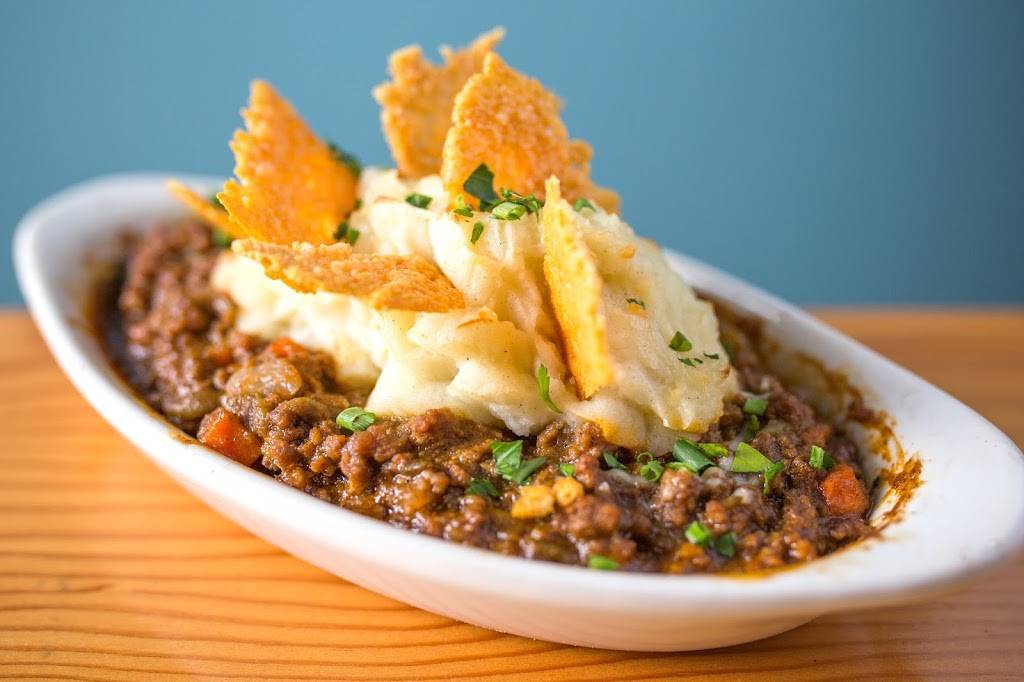 Bel Bar + Kitchen | restaurant | 3188 N Elston Ave, Chicago, IL 60618, USA | 8722419032 OR +1 872-241-9032