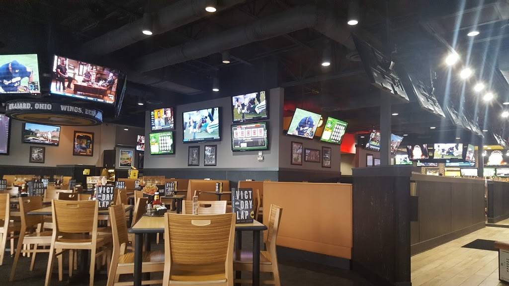 Buffalo Wild Wings | restaurant | 1710 Hilliard Rome Rd, Hilliard, OH 43026, USA | 6149212999 OR +1 614-921-2999