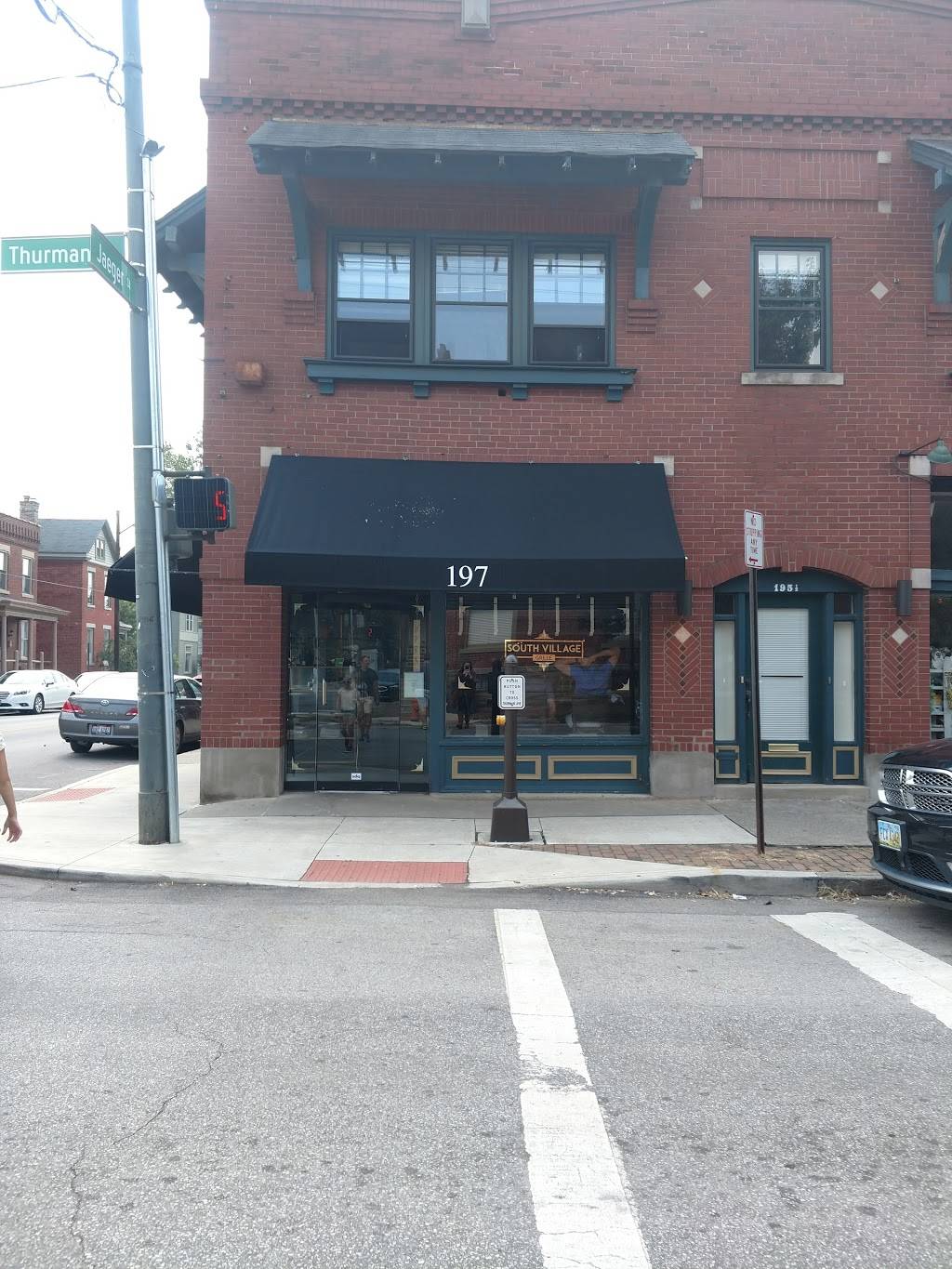 South Village Grille | restaurant | 197 Thurman Ave, Columbus, OH 43206, USA | 6148260491 OR +1 614-826-0491