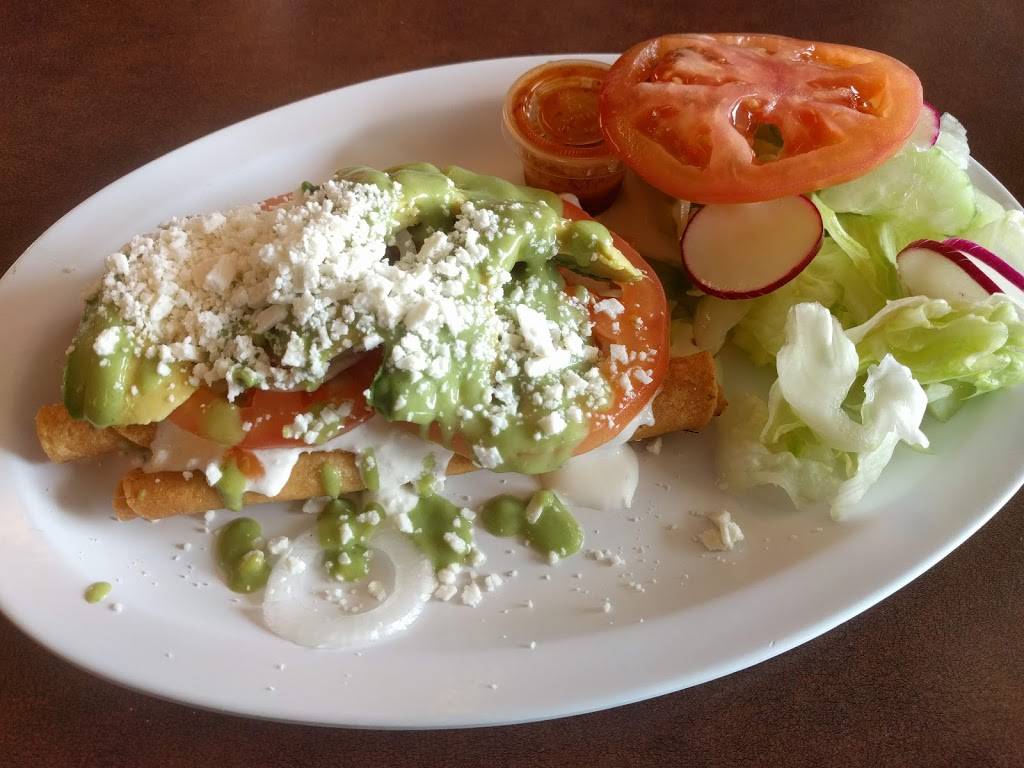 Tortas Paquime | restaurant | 3024 W Van Buren St # 146, Phoenix, AZ 85009, USA | 6022332747 OR +1 602-233-2747