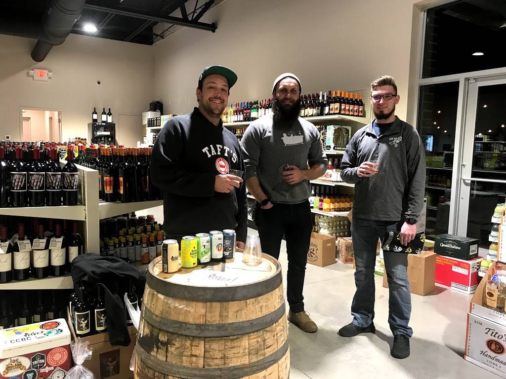 Red Bank Fine Wine & Spirits | restaurant | 3974 Red Bank Rd Suite A, Cincinnati, OH 45227, USA | 5138732063 OR +1 513-873-2063