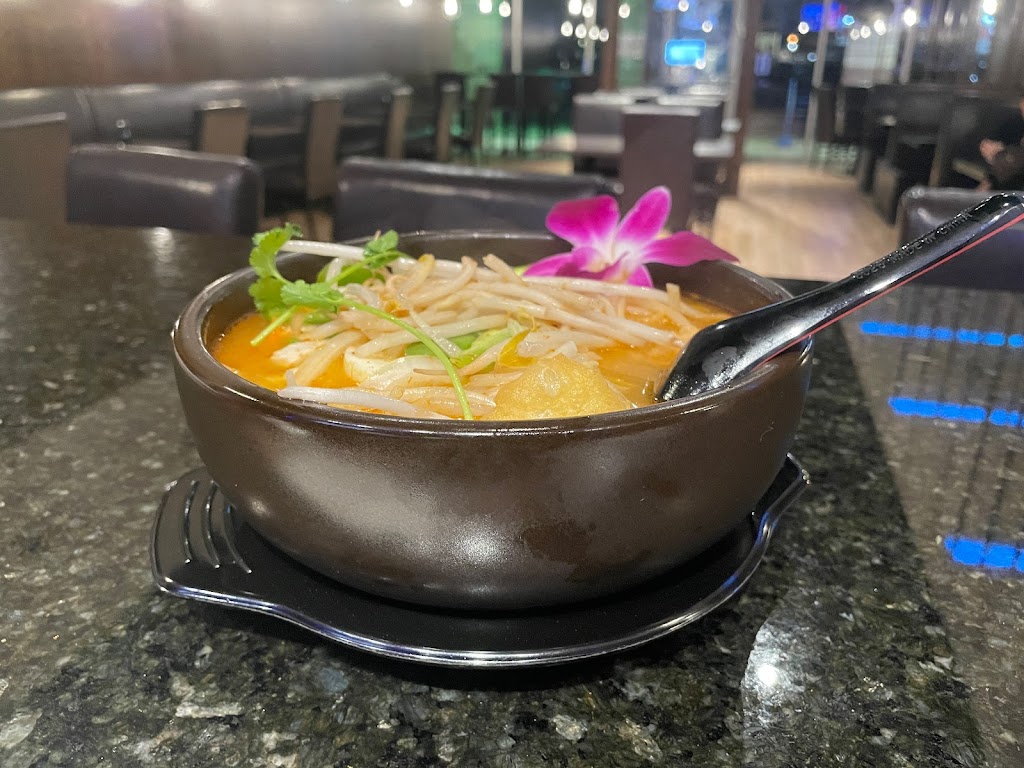 Hyde Out Uniontown | restaurant | 1840 Town Park Blvd suite l, Uniontown, OH 44685, USA | 3305634355 OR +1 330-563-4355